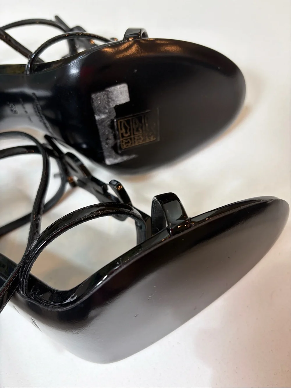 Saint Laurent Cassandra Black Patent Leather Logo T-Strap Stiletto Sandals - Picture 8 of 13